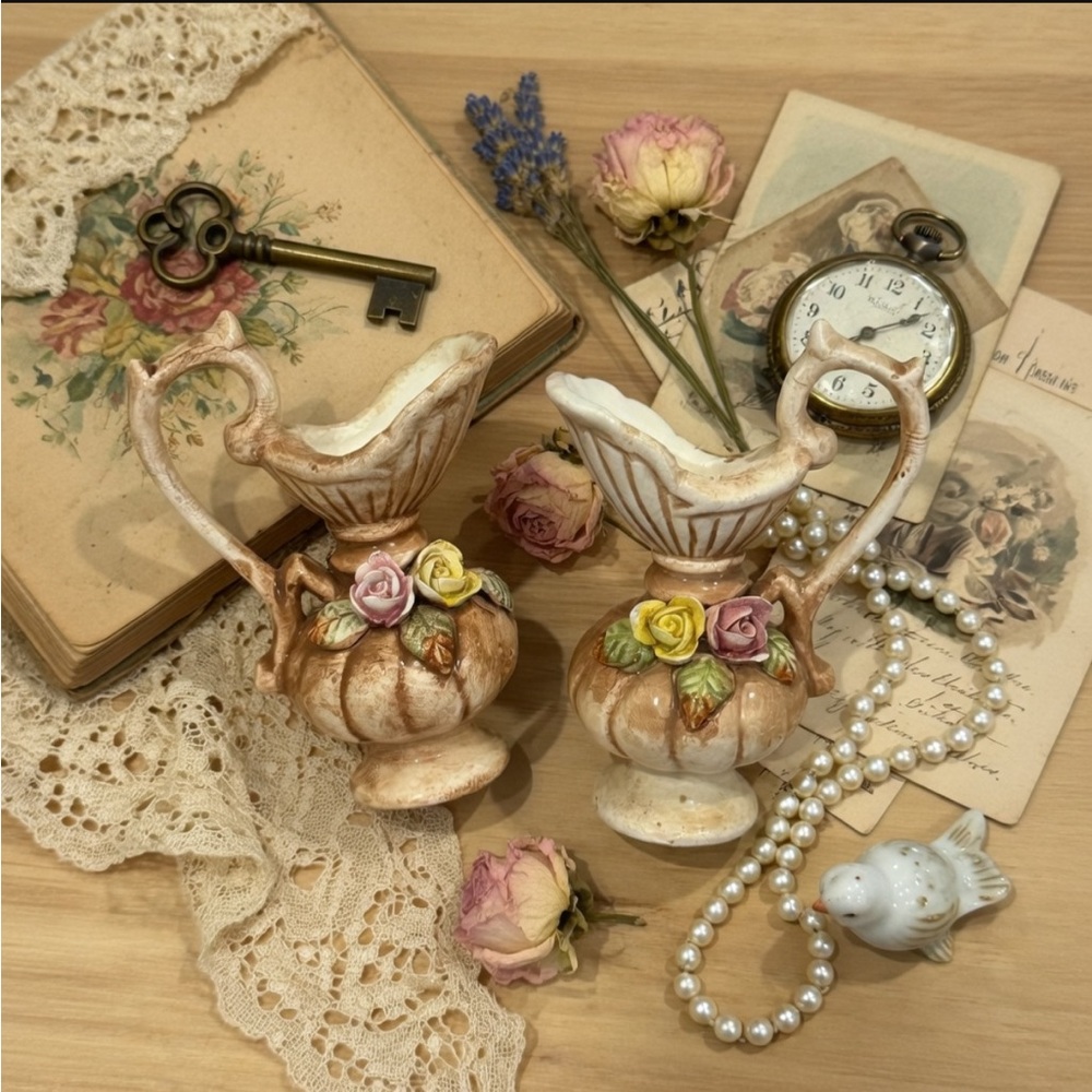 Vintage Italian Capodimonte Ceramic Mini Vase Set